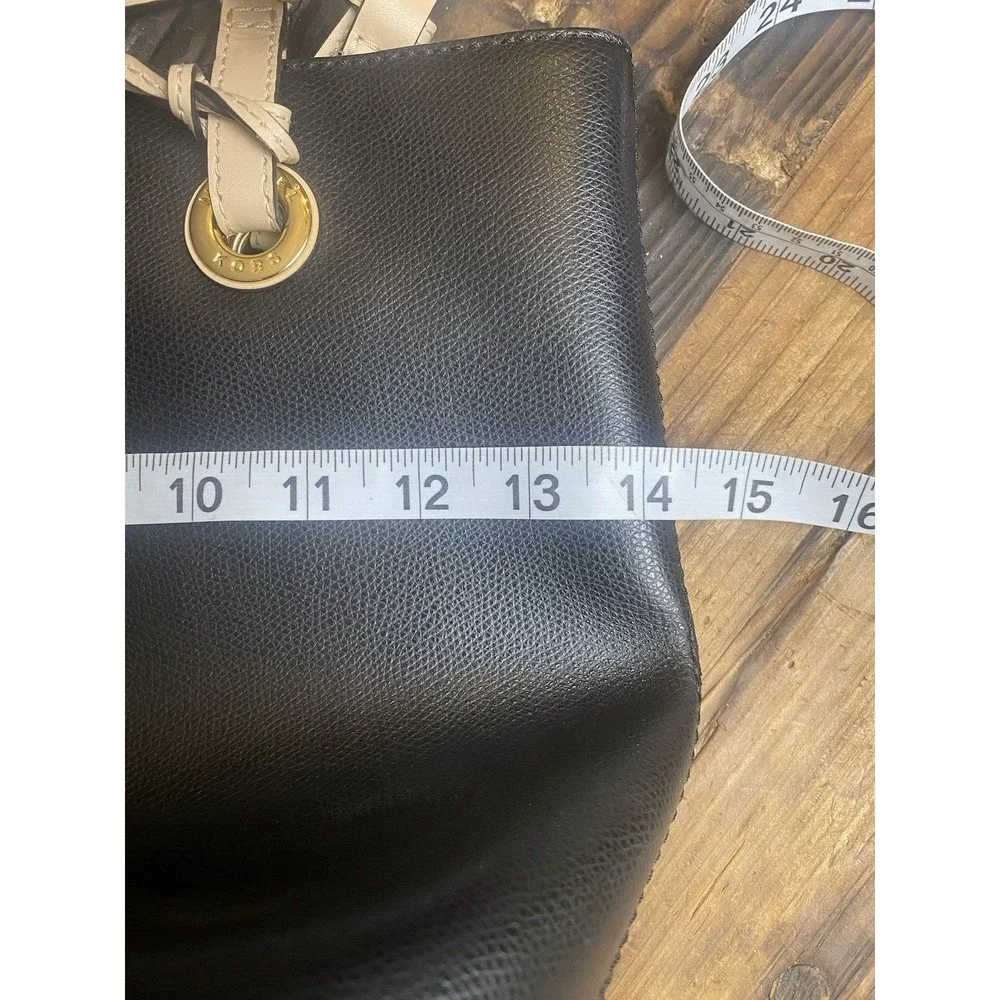 Michael Kors Jet Set Black Pebbled Leather Tote/Purse
